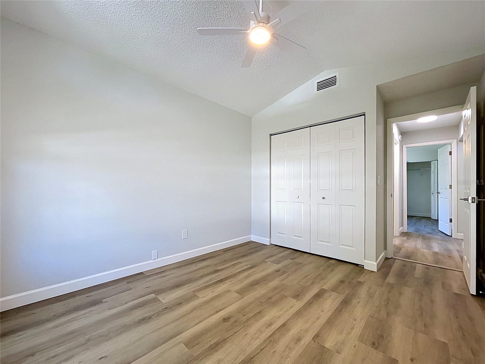 MEADOWGLEN - Residential