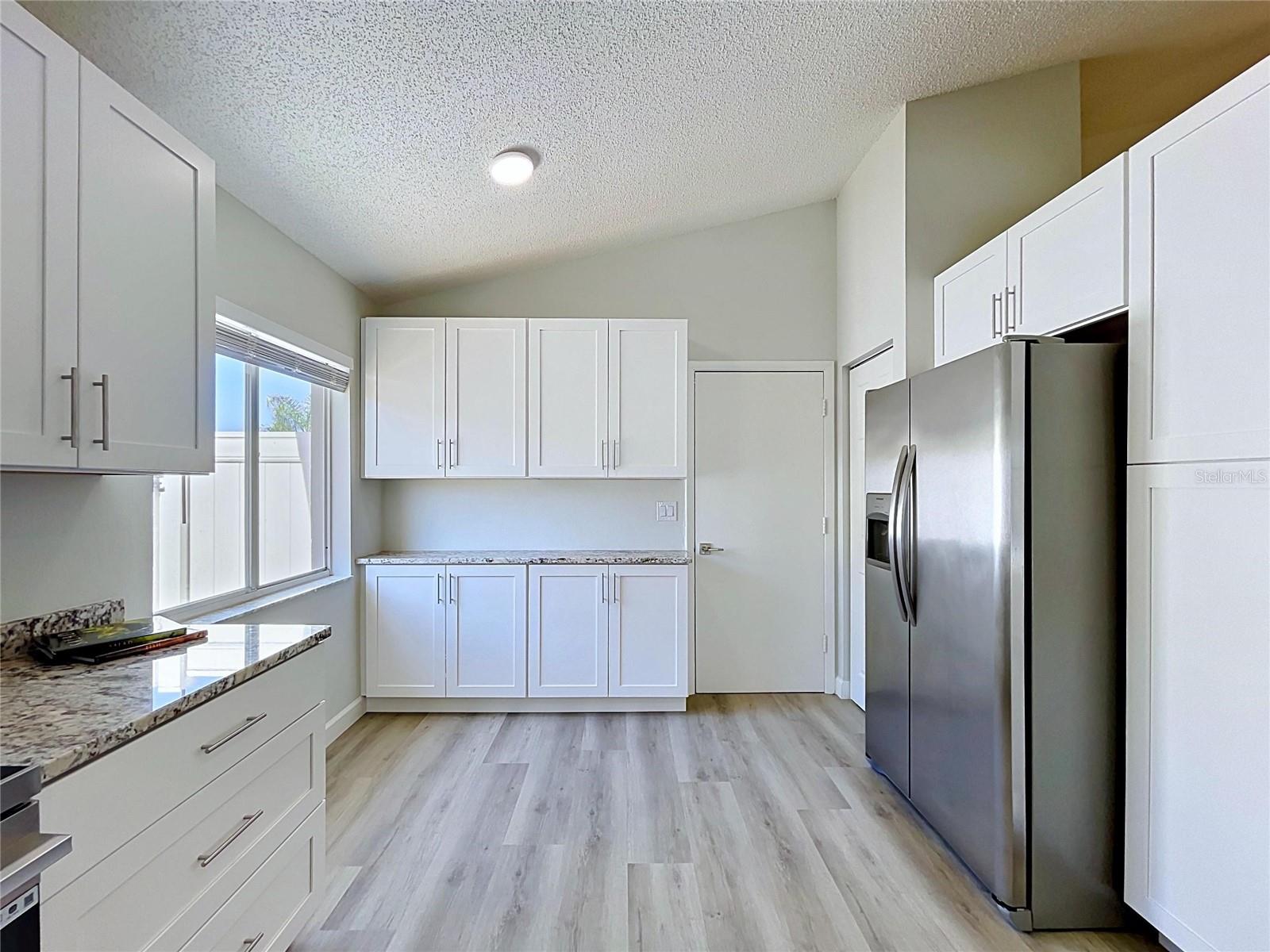 MEADOWGLEN - Residential