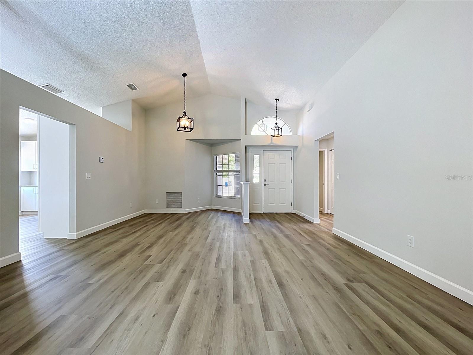 MEADOWGLEN - Residential
