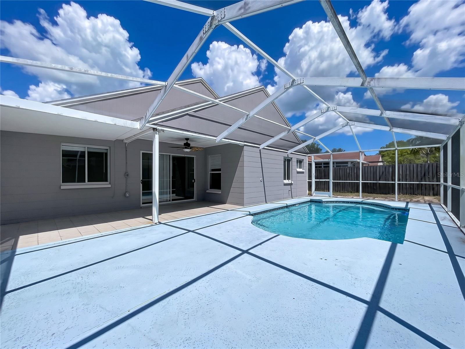 MEADOWGLEN - Residential