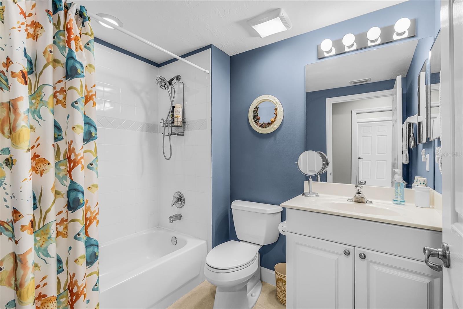 TOPAZ COVE CONDO - Residential