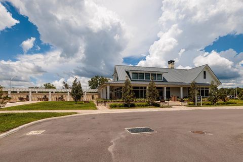 A home in LAND O LAKES