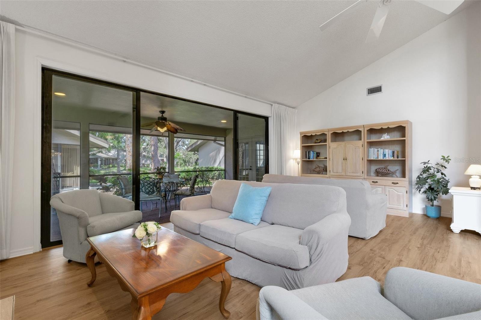 PIPERS WAITE - Residential