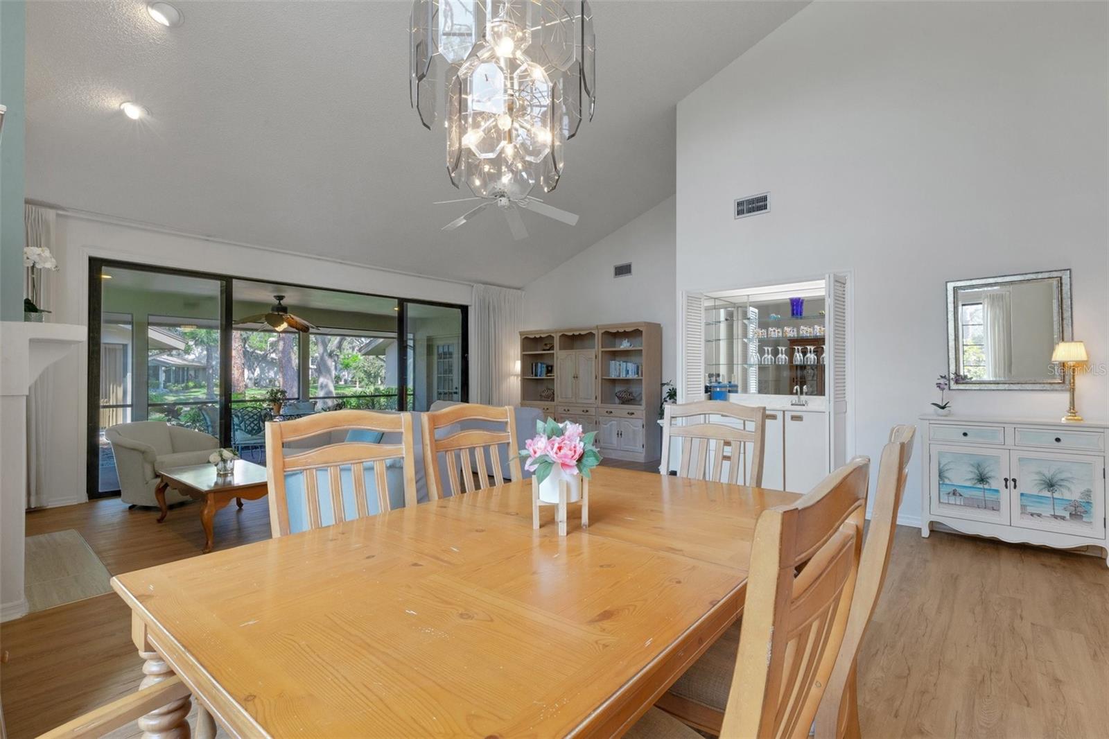 PIPERS WAITE - Residential