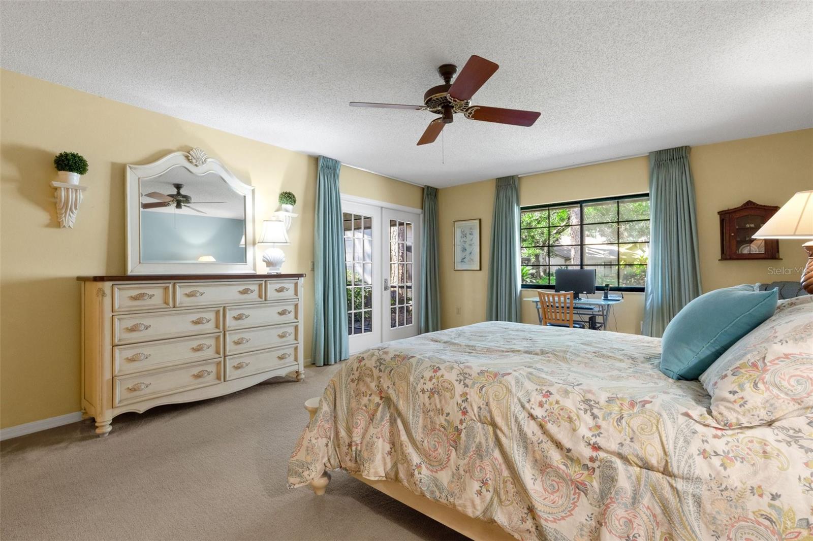 PIPERS WAITE - Residential