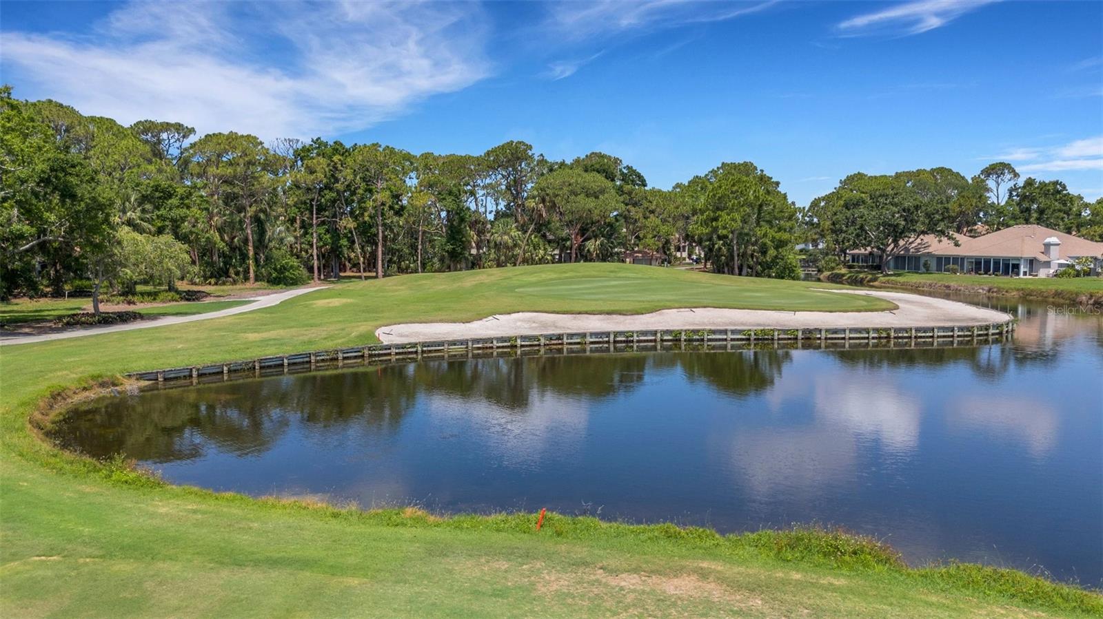 PIPERS WAITE - Residential