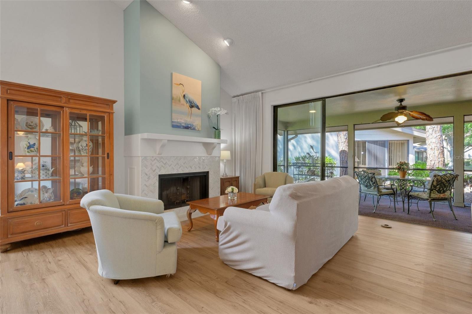 PIPERS WAITE - Residential