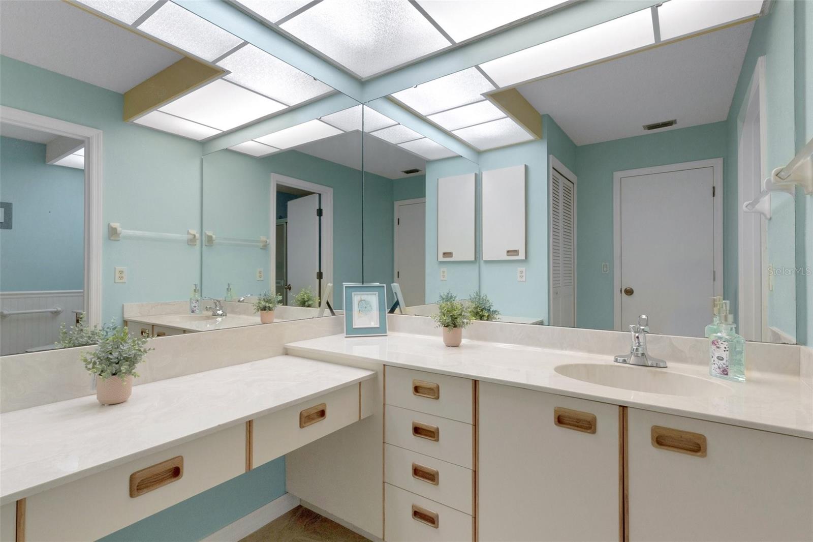 PIPERS WAITE - Residential