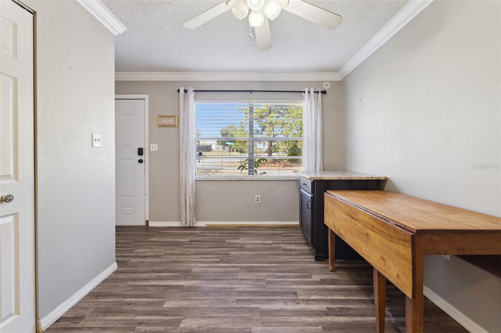 LADY LAKE APRIL HILLS - Residential