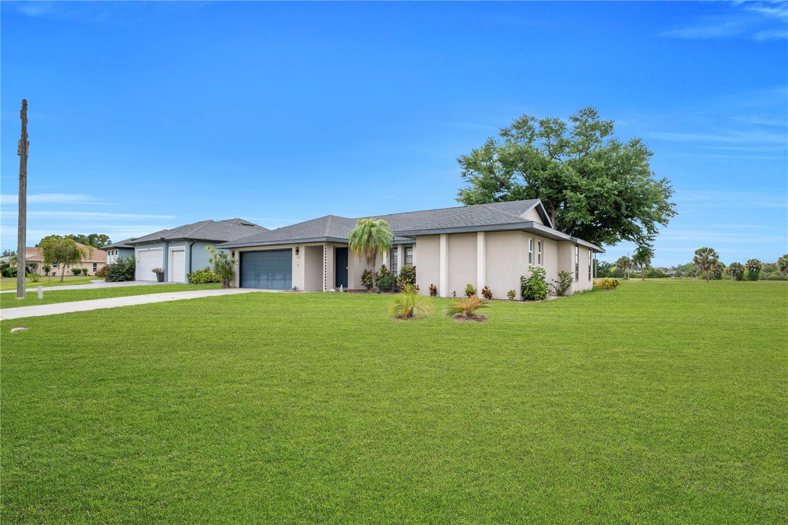 ROTONDA WEST PEBBLE BEACH - Residential