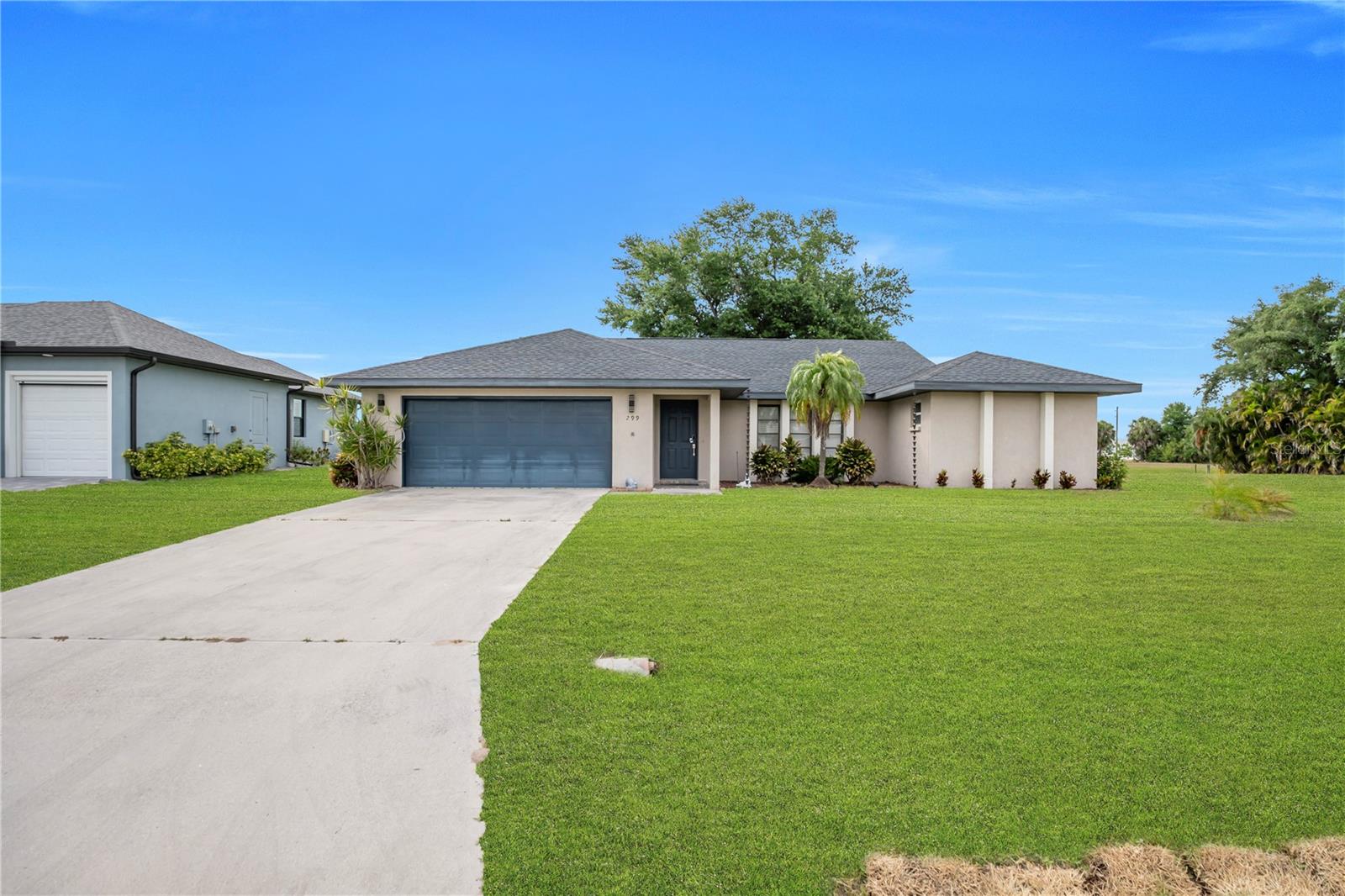 ROTONDA WEST PEBBLE BEACH - Residential