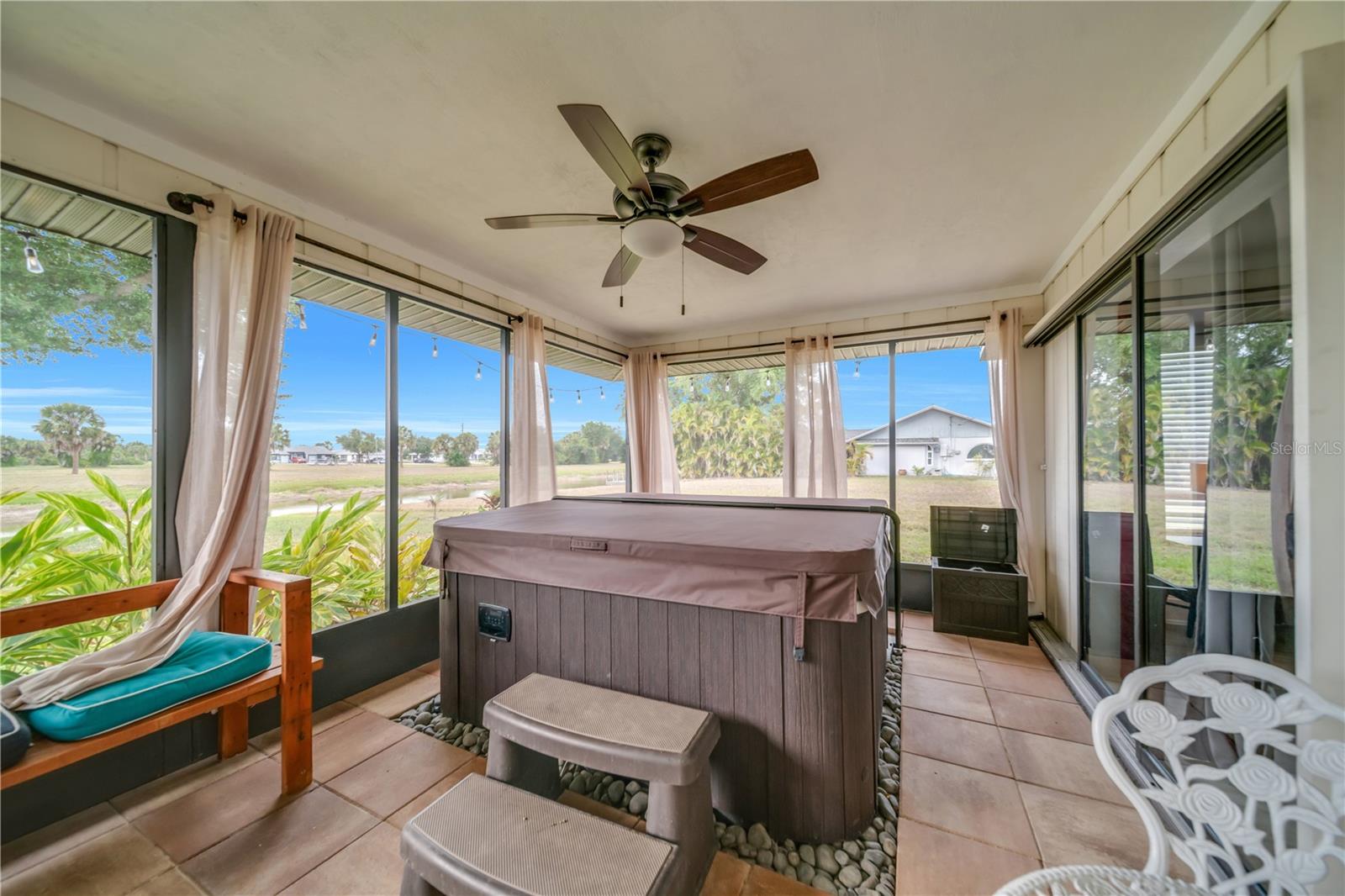 ROTONDA WEST PEBBLE BEACH - Residential