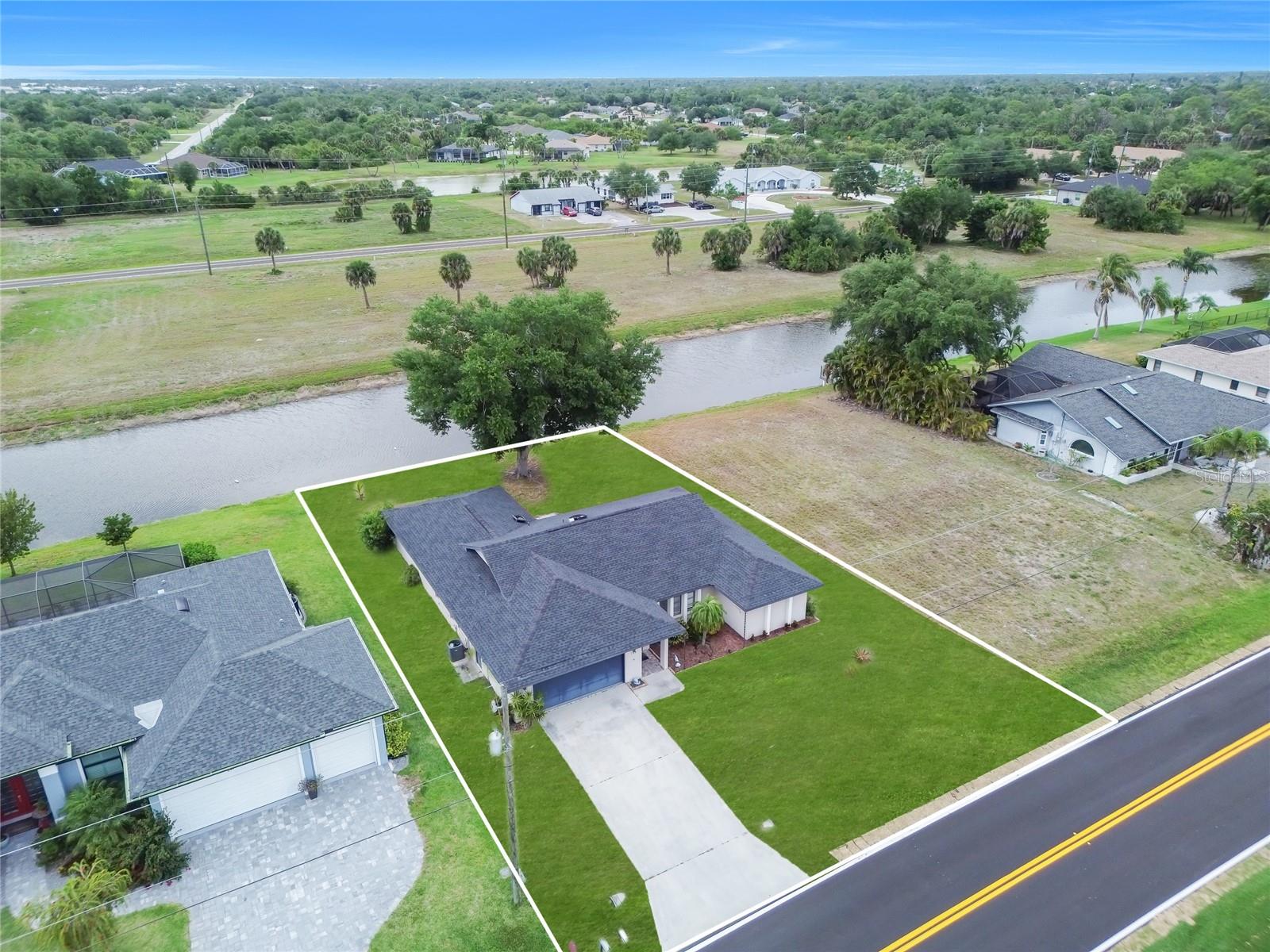 ROTONDA WEST PEBBLE BEACH - Residential