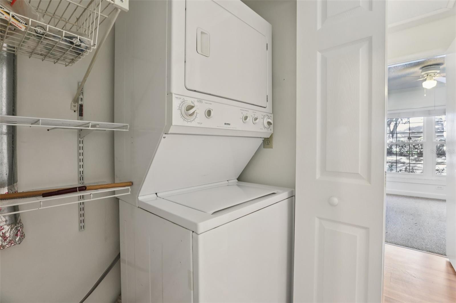 BAY TOWNE - Residential