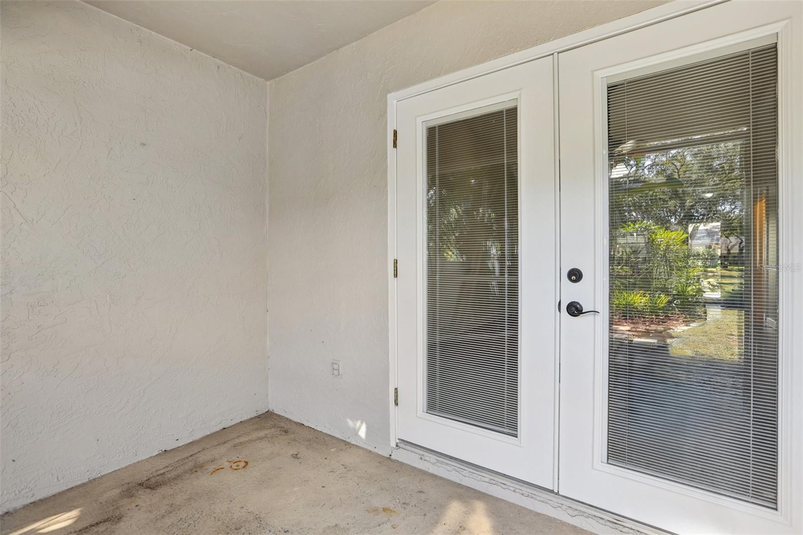 BAY TOWNE - Residential