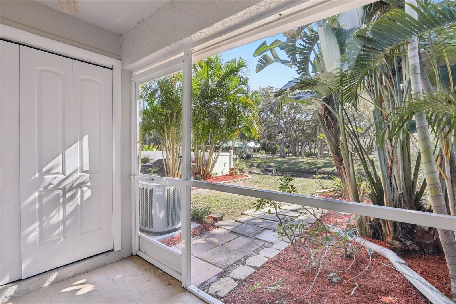 BAY TOWNE - Residential