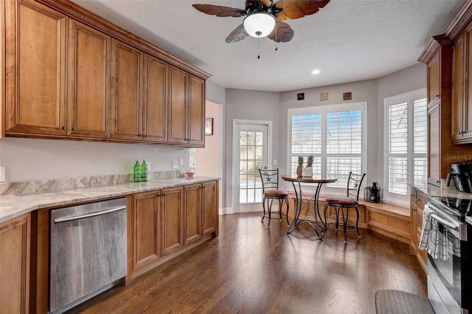 LAKES OF ALOMA - Residential