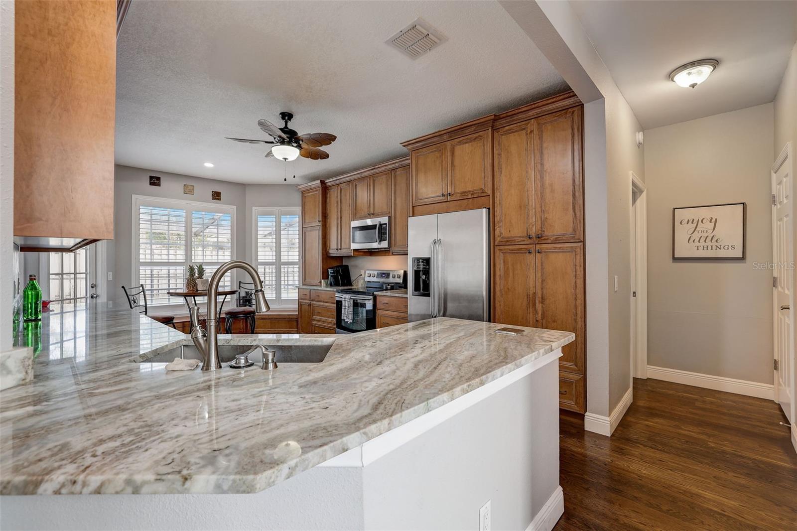 LAKES OF ALOMA - Residential