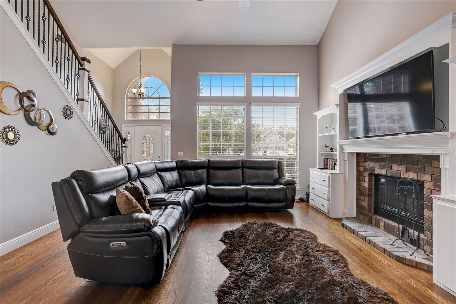 LAKES OF ALOMA - Residential