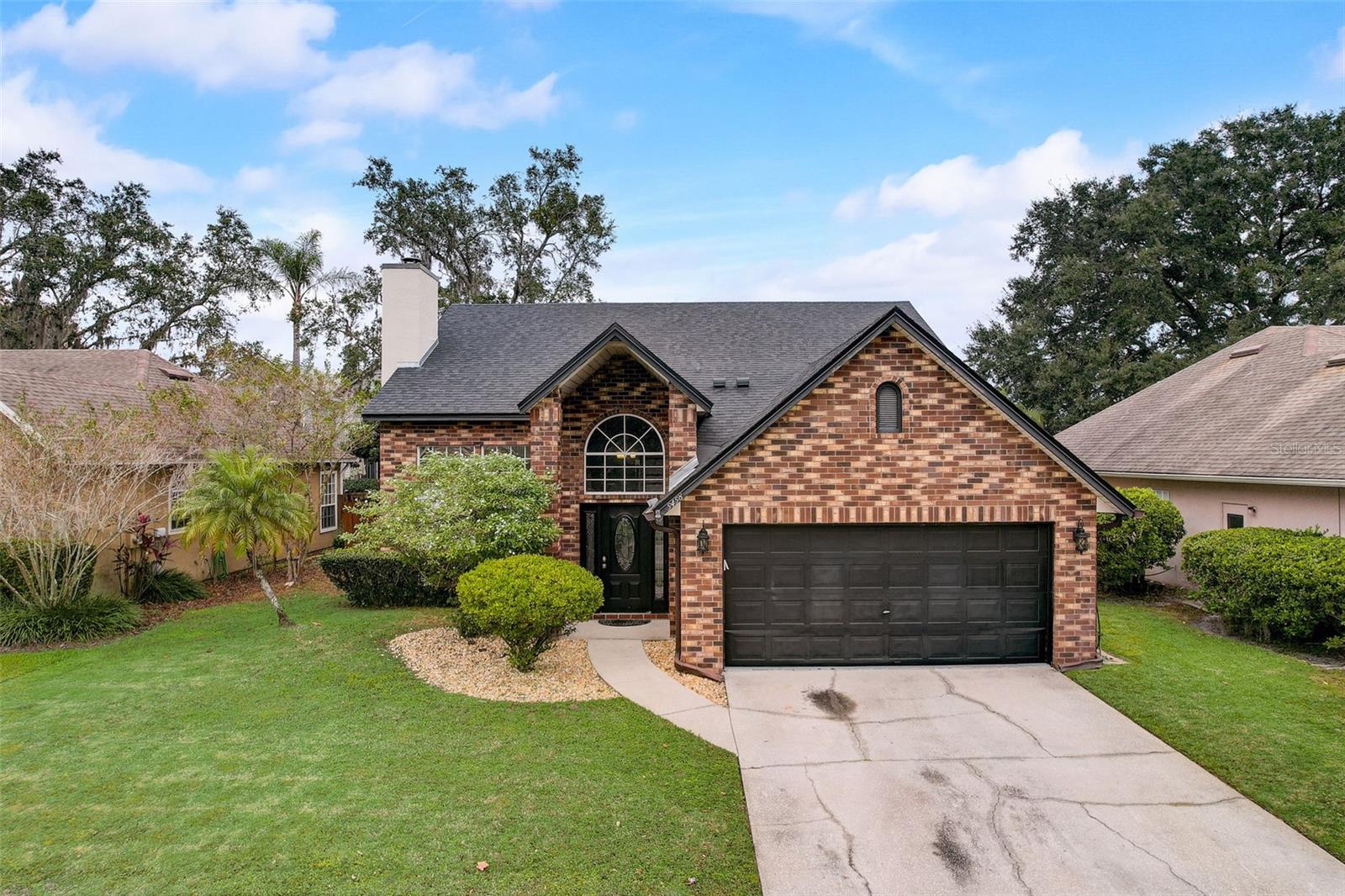 LAKES OF ALOMA - Residential