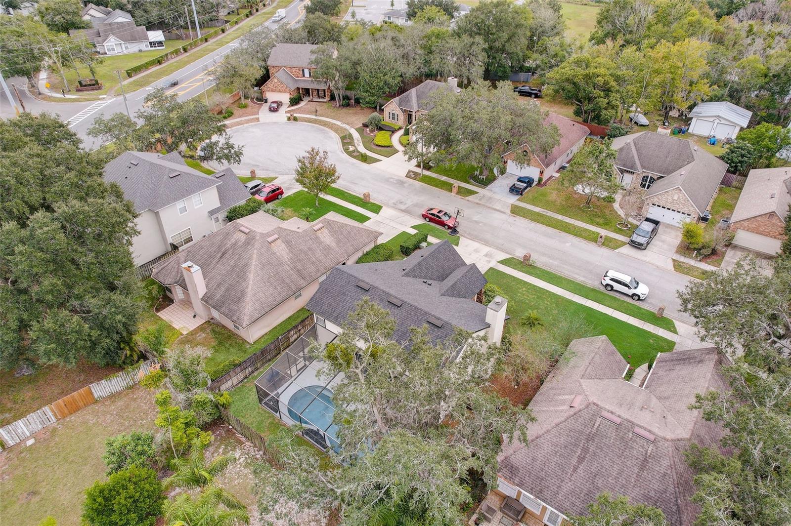 LAKES OF ALOMA - Residential