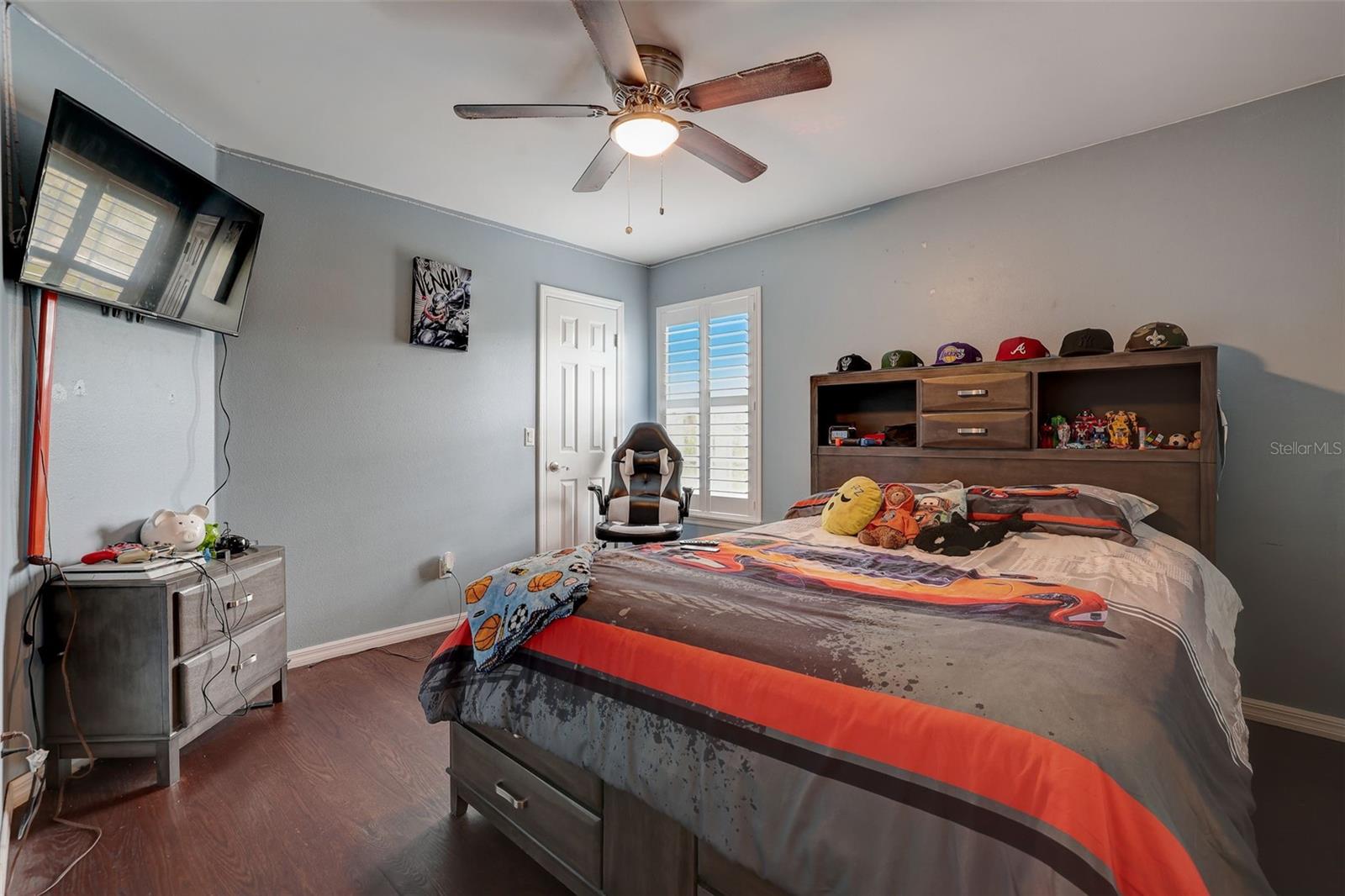 LAKES OF ALOMA - Residential