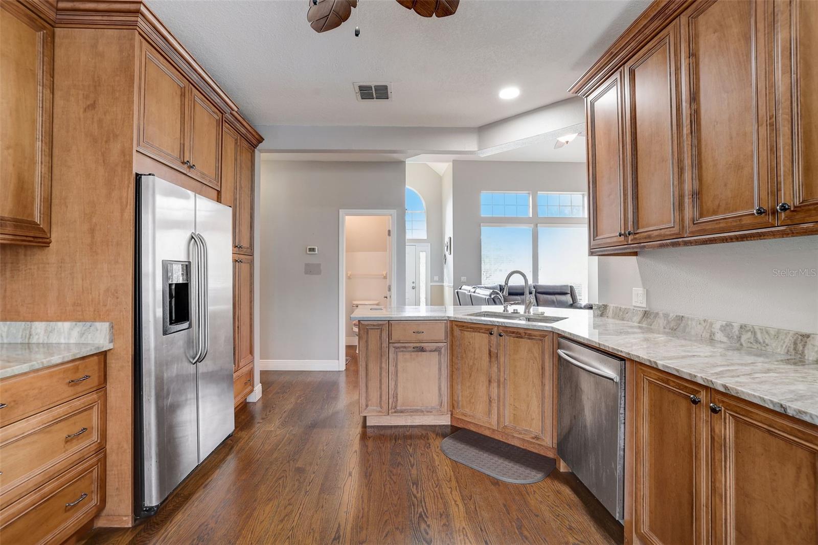 LAKES OF ALOMA - Residential