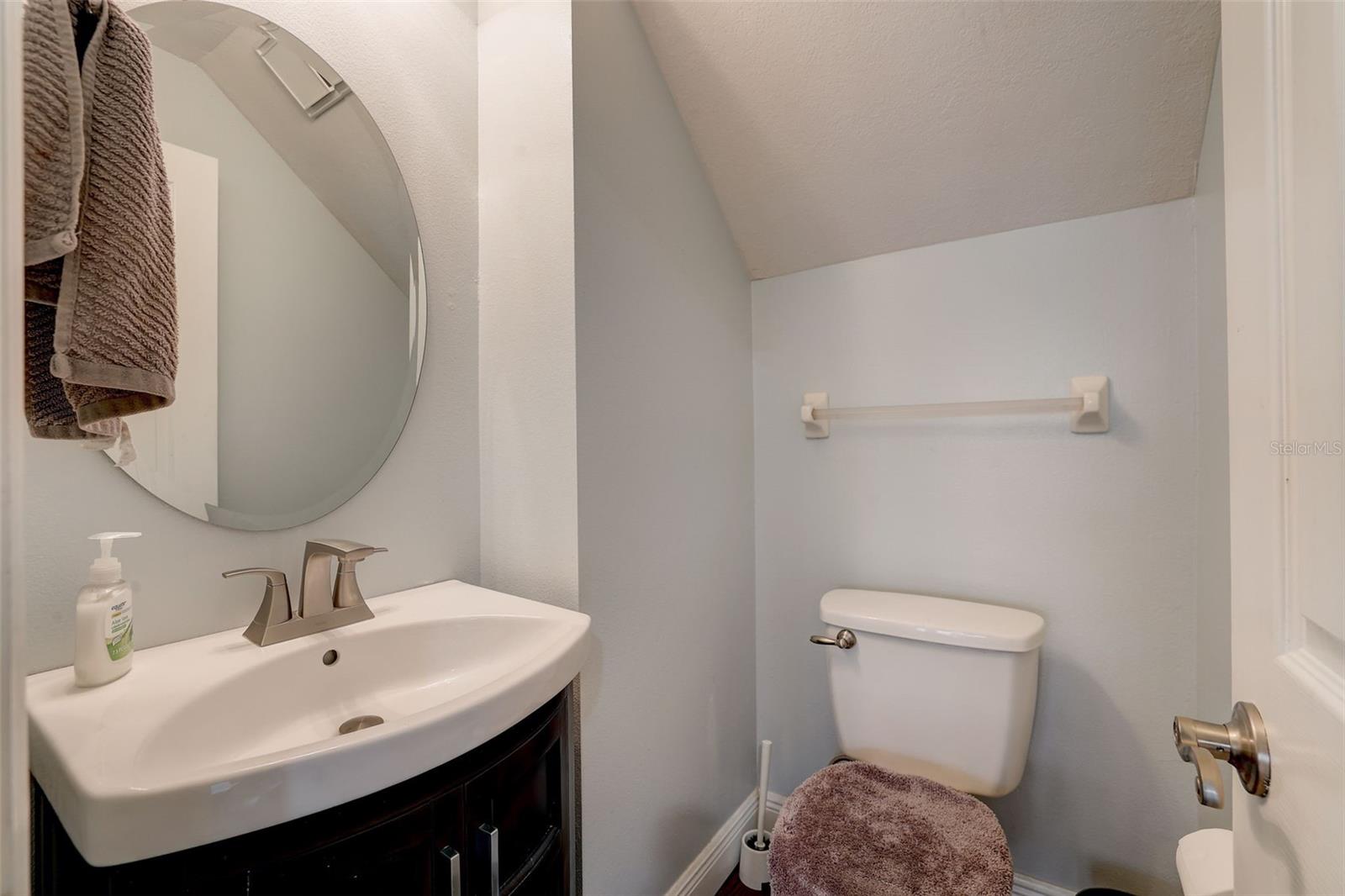 LAKES OF ALOMA - Residential