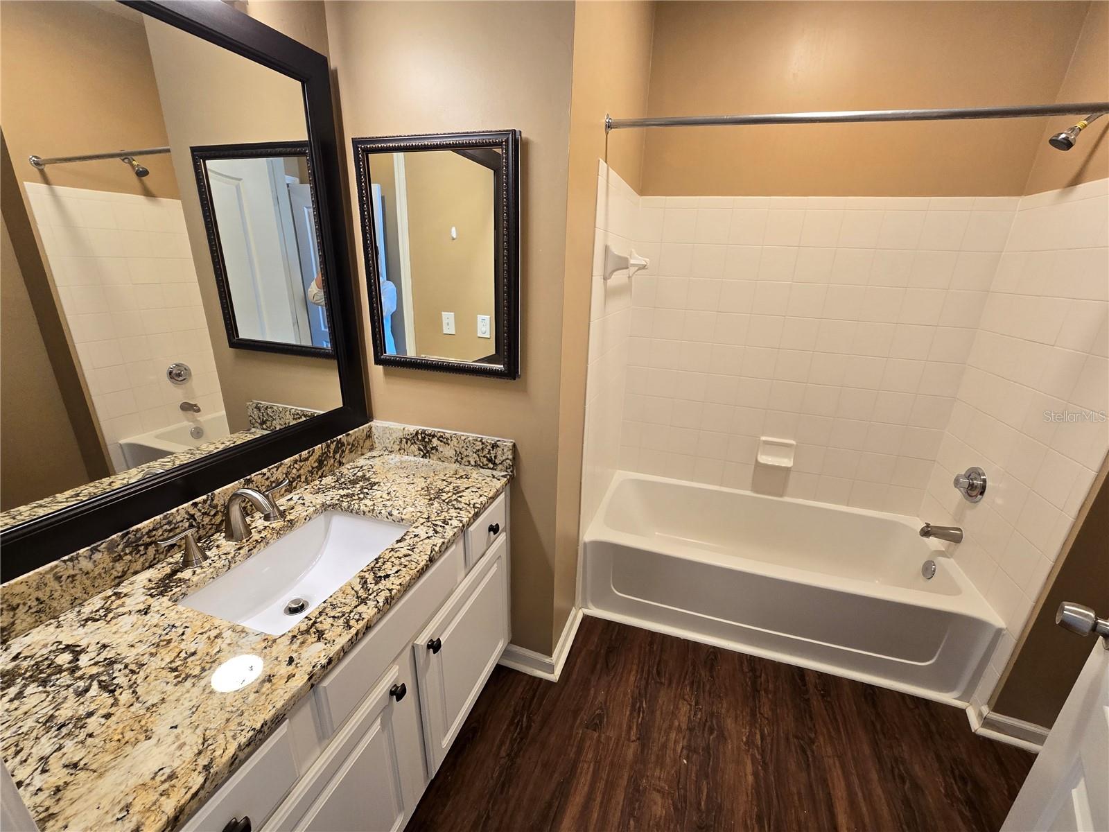 THE VILLAS CONDO - Residential