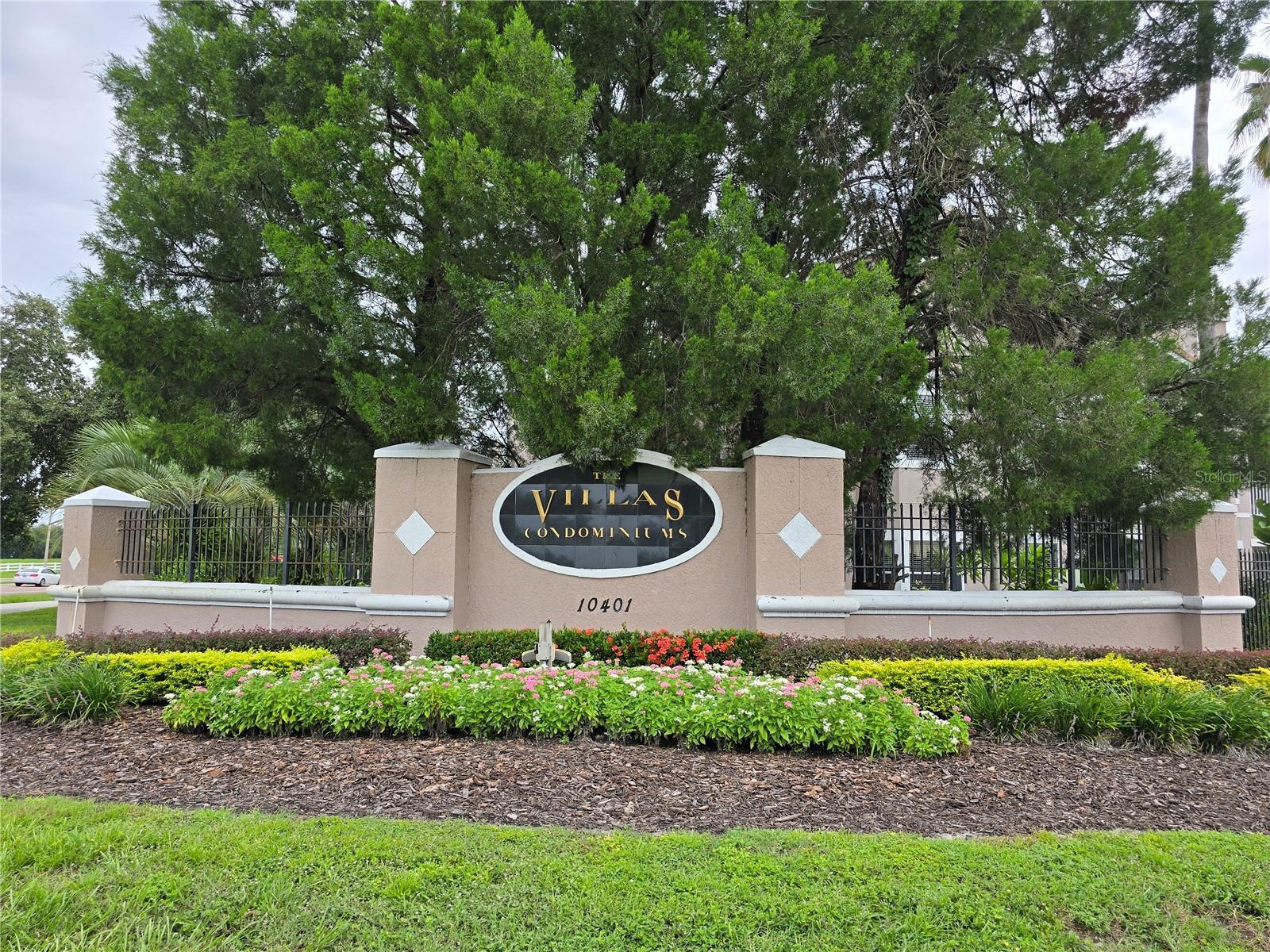 THE VILLAS CONDO - Residential