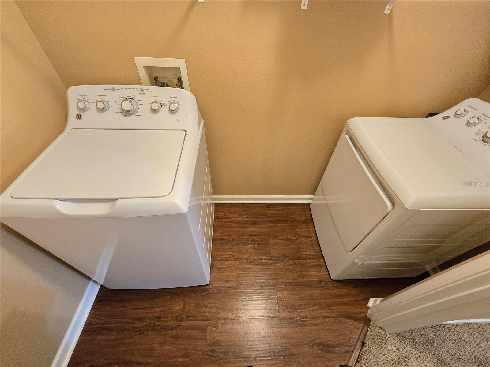 THE VILLAS CONDO - Residential