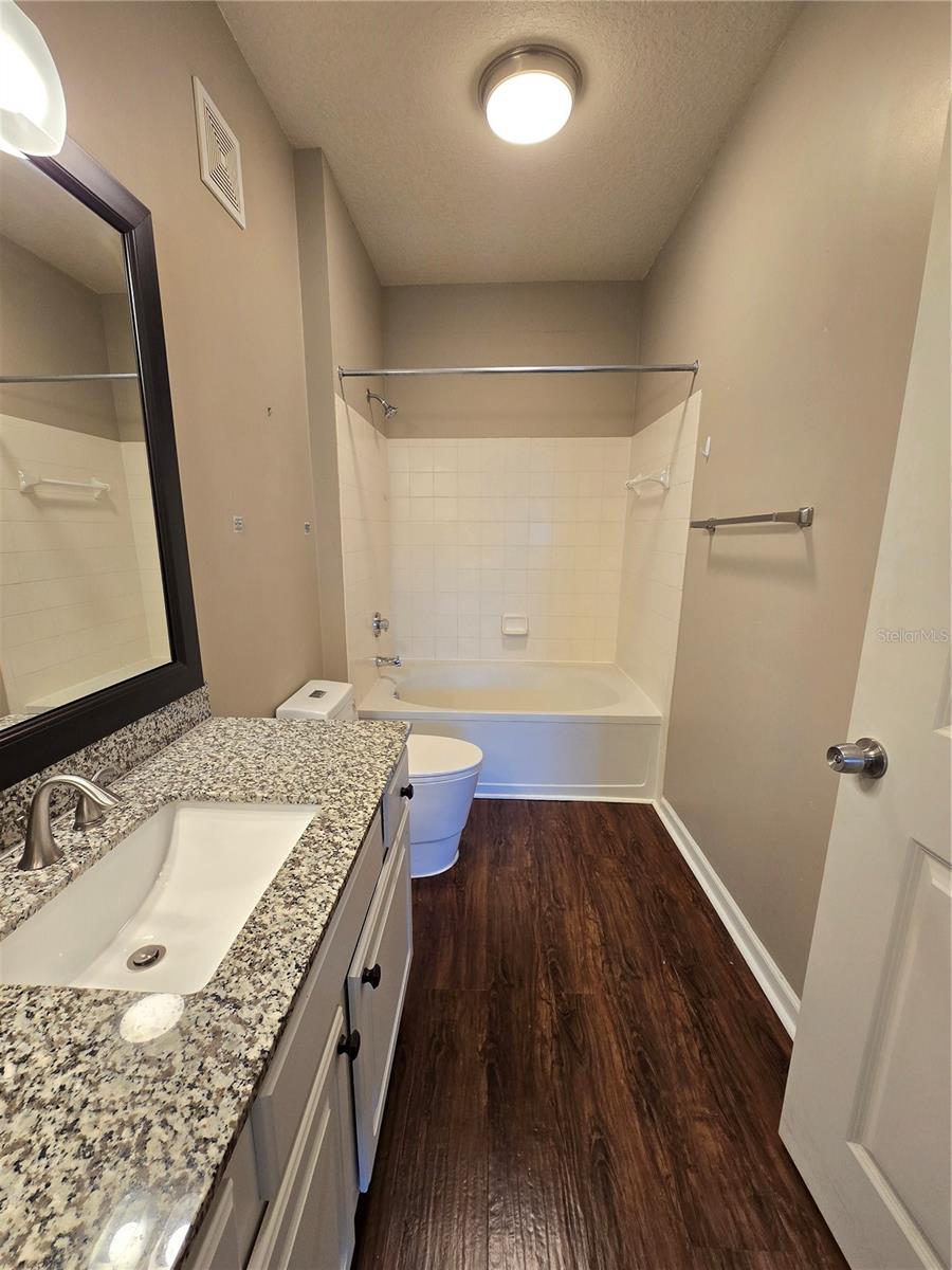 THE VILLAS CONDO - Residential