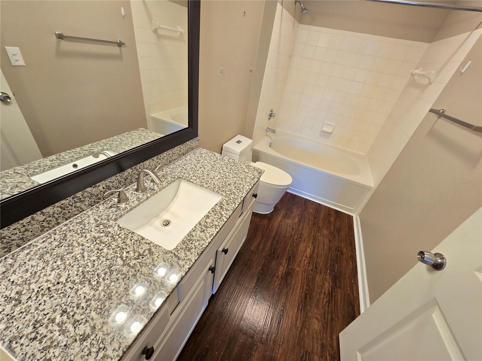 THE VILLAS CONDO - Residential