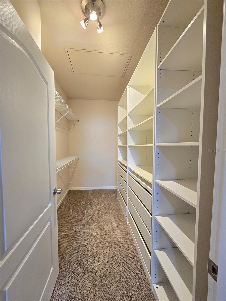 THE VILLAS CONDO - Residential