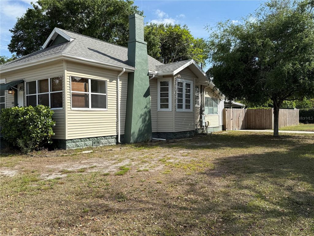 Photo of 4666 Iris Street N, St Petersburg, FL 33714 (MLS # TB8494668)