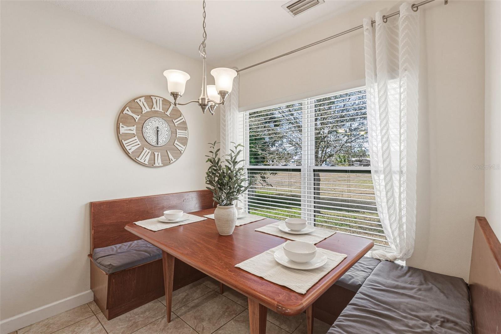 SOUTH VENICE - Residential