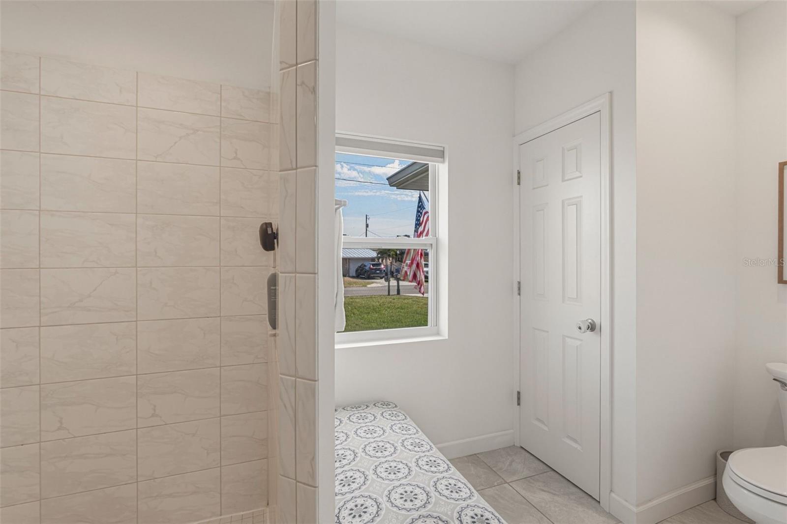 SOUTH VENICE - Residential