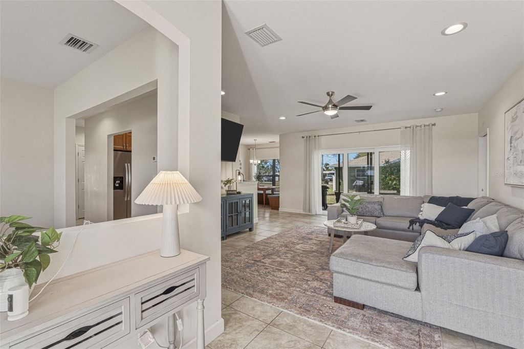 Photo of 634 Carmel Road, Venice, FL 34293 (MLS # N6143205)