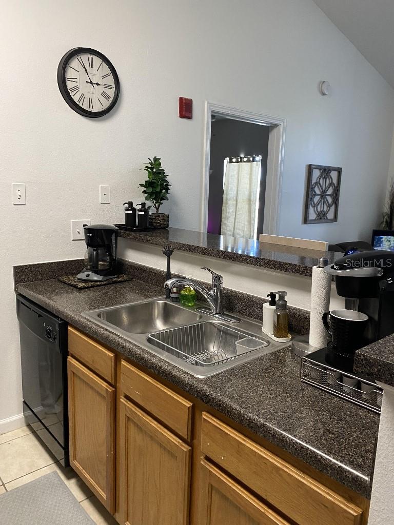 BEACHWAY CONDOS - Residential