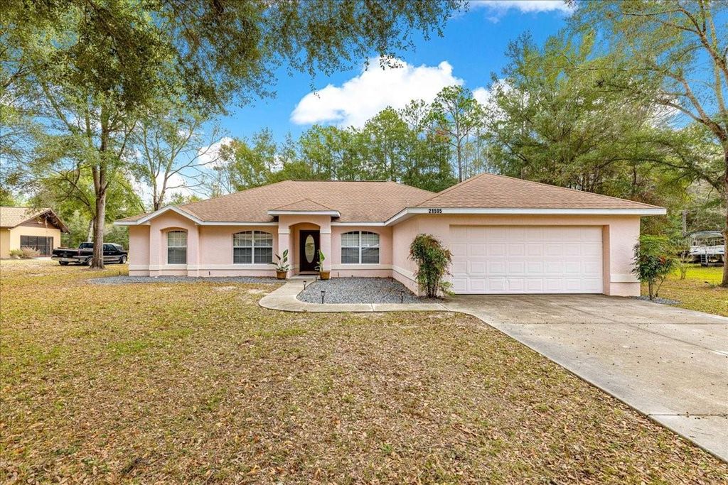 Photo of 21595 SW 84th Loop, Dunnellon, FL 34431 (MLS # OM714599)