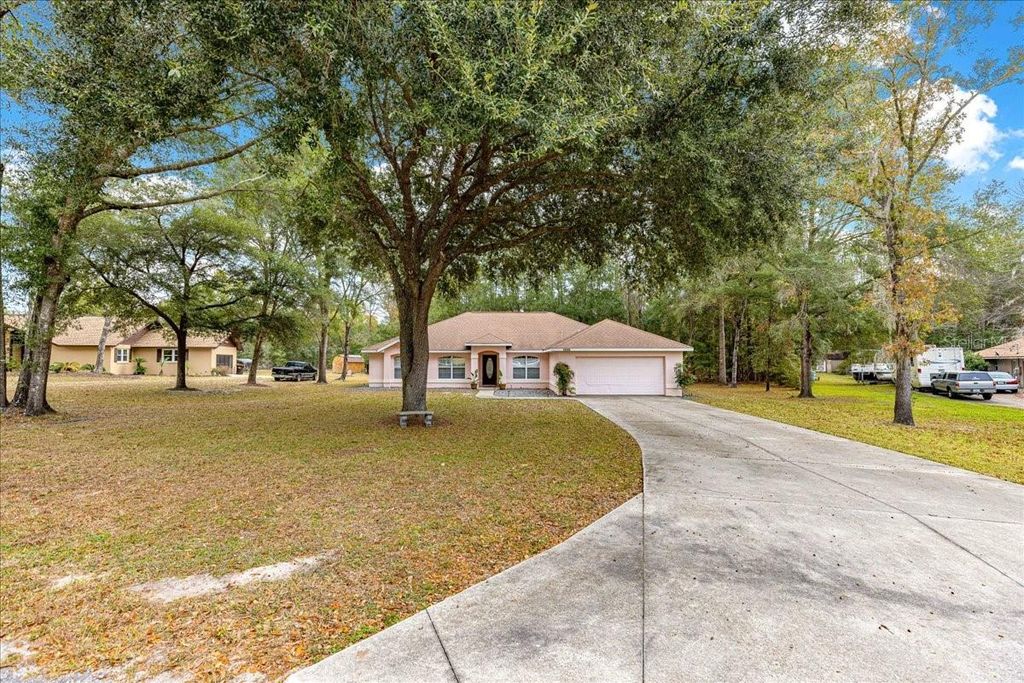 Photo of 21595 SW 84th Loop, Dunnellon, FL 34431 (MLS # OM714599)