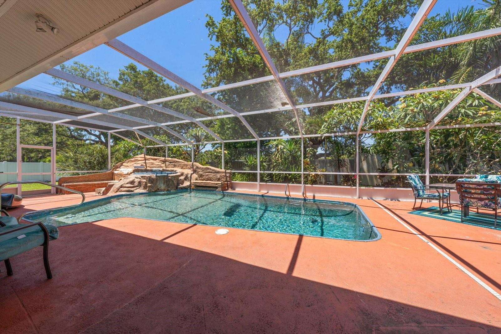 SHARON OAKS - Residential