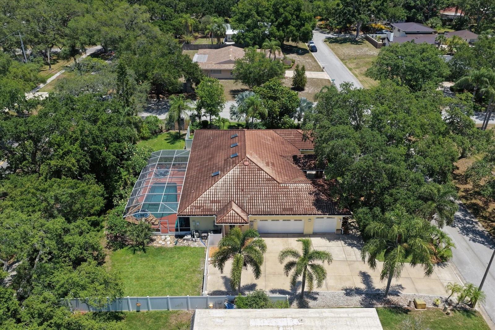 SHARON OAKS - Residential