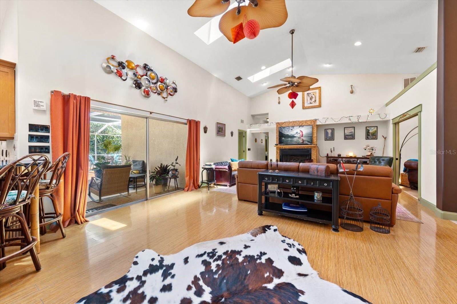 SHARON OAKS - Residential