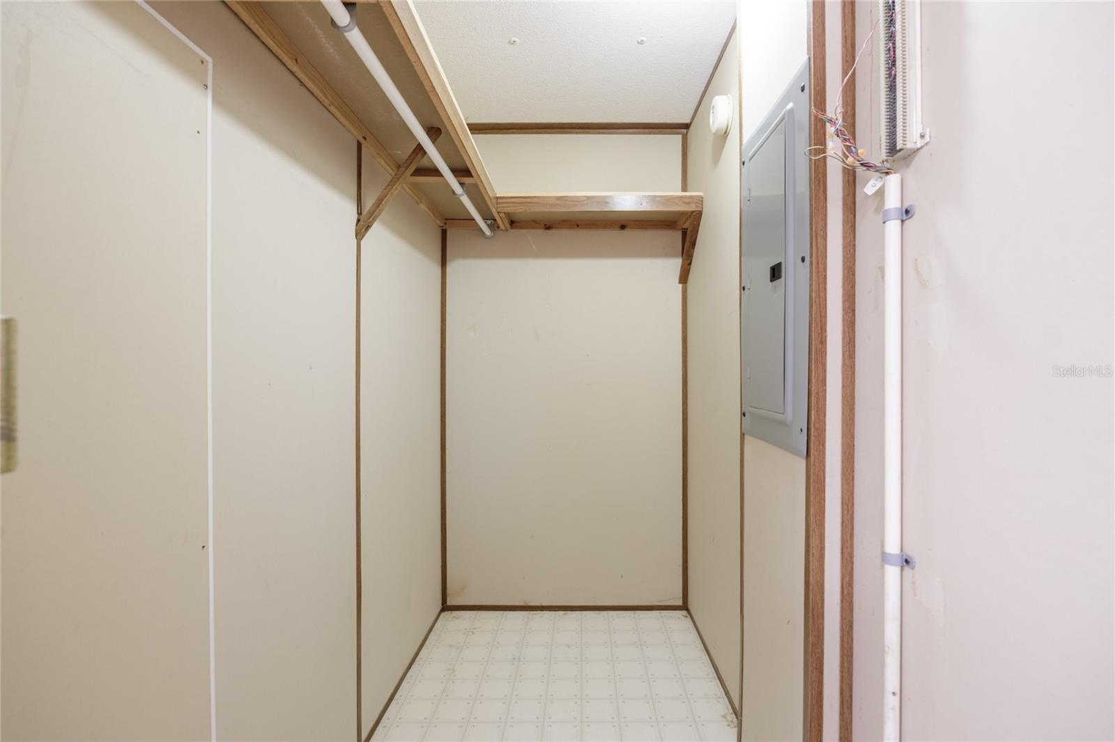 CADILLAC ESTATES - Residential