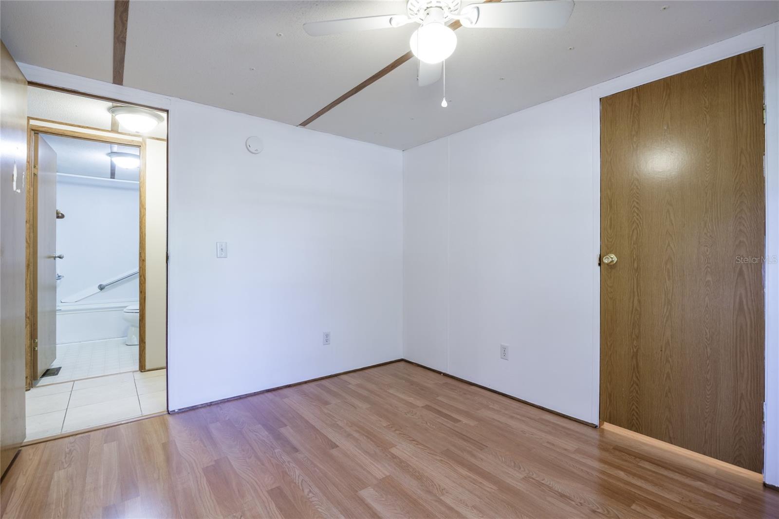 CADILLAC ESTATES - Residential