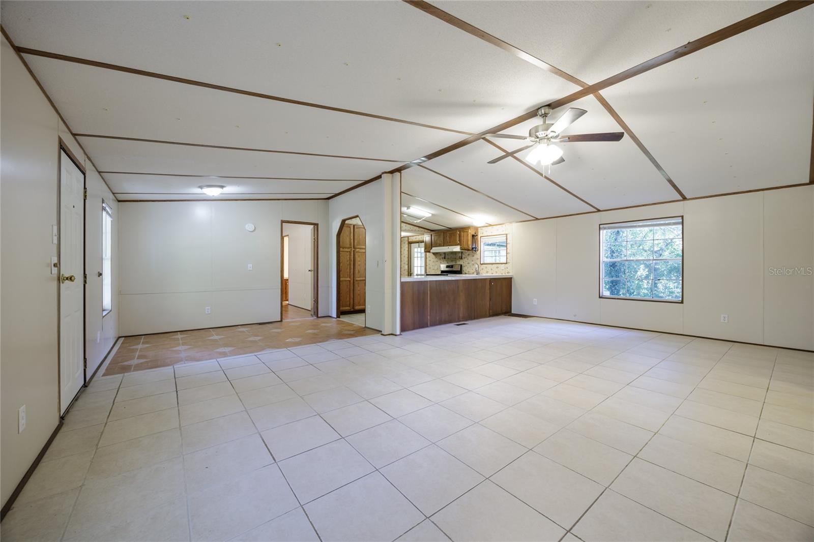 CADILLAC ESTATES - Residential