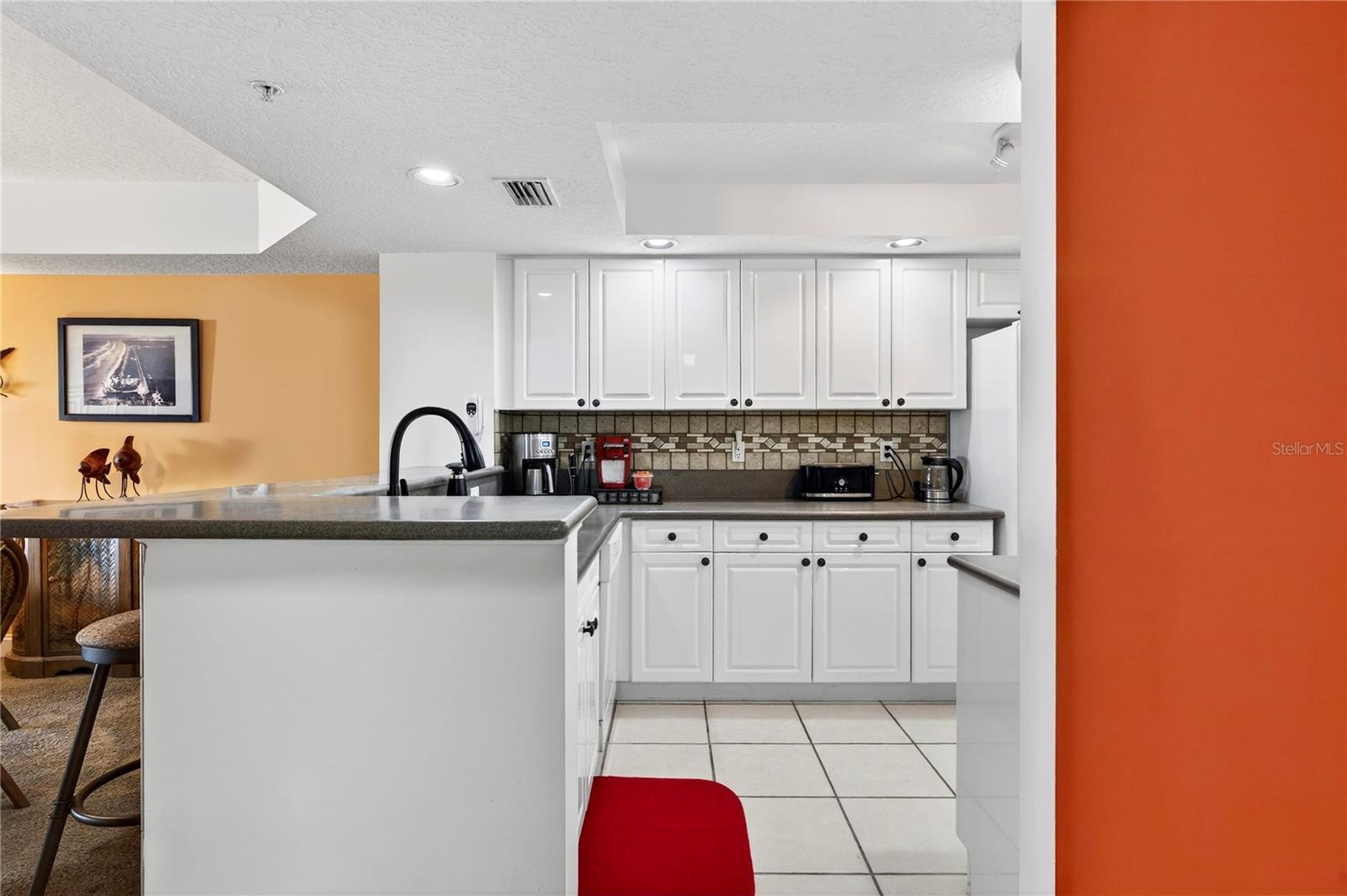 HARBOUR VILLAGE CONDO - Residential