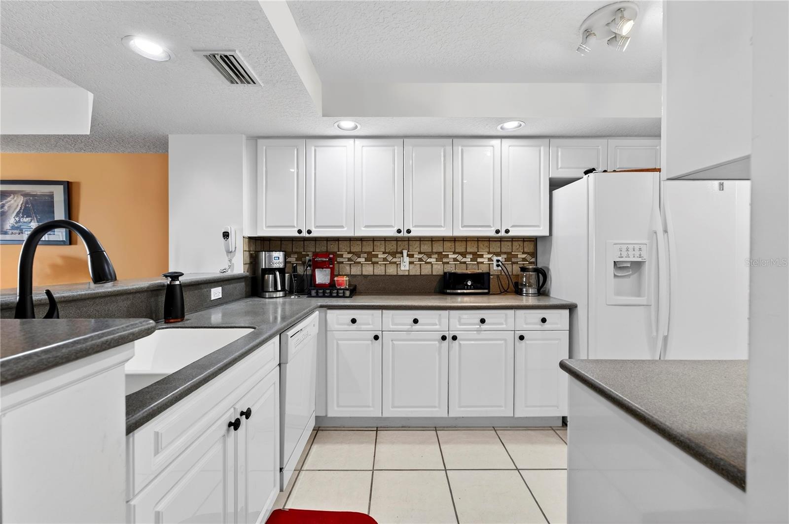 HARBOUR VILLAGE CONDO - Residential