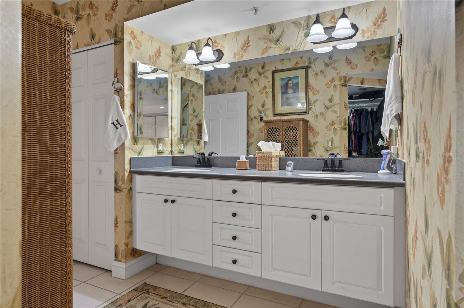 HARBOUR VILLAGE CONDO - Residential